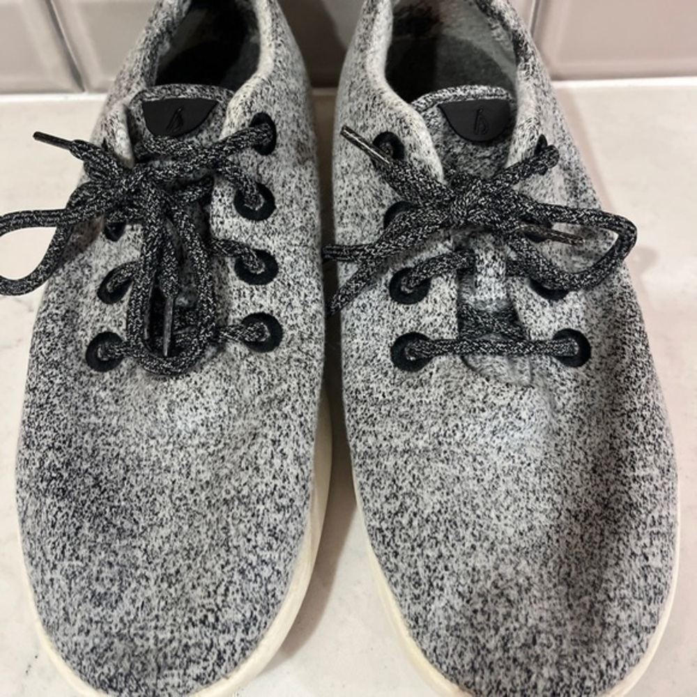 Allbirds Women's Wool Runners Natural Light Grey/White Sneakers Size 11 .